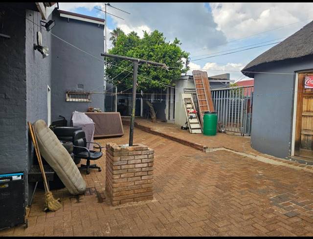 3 BEDROOM HOUSE FOR SALE IN BOSMONT